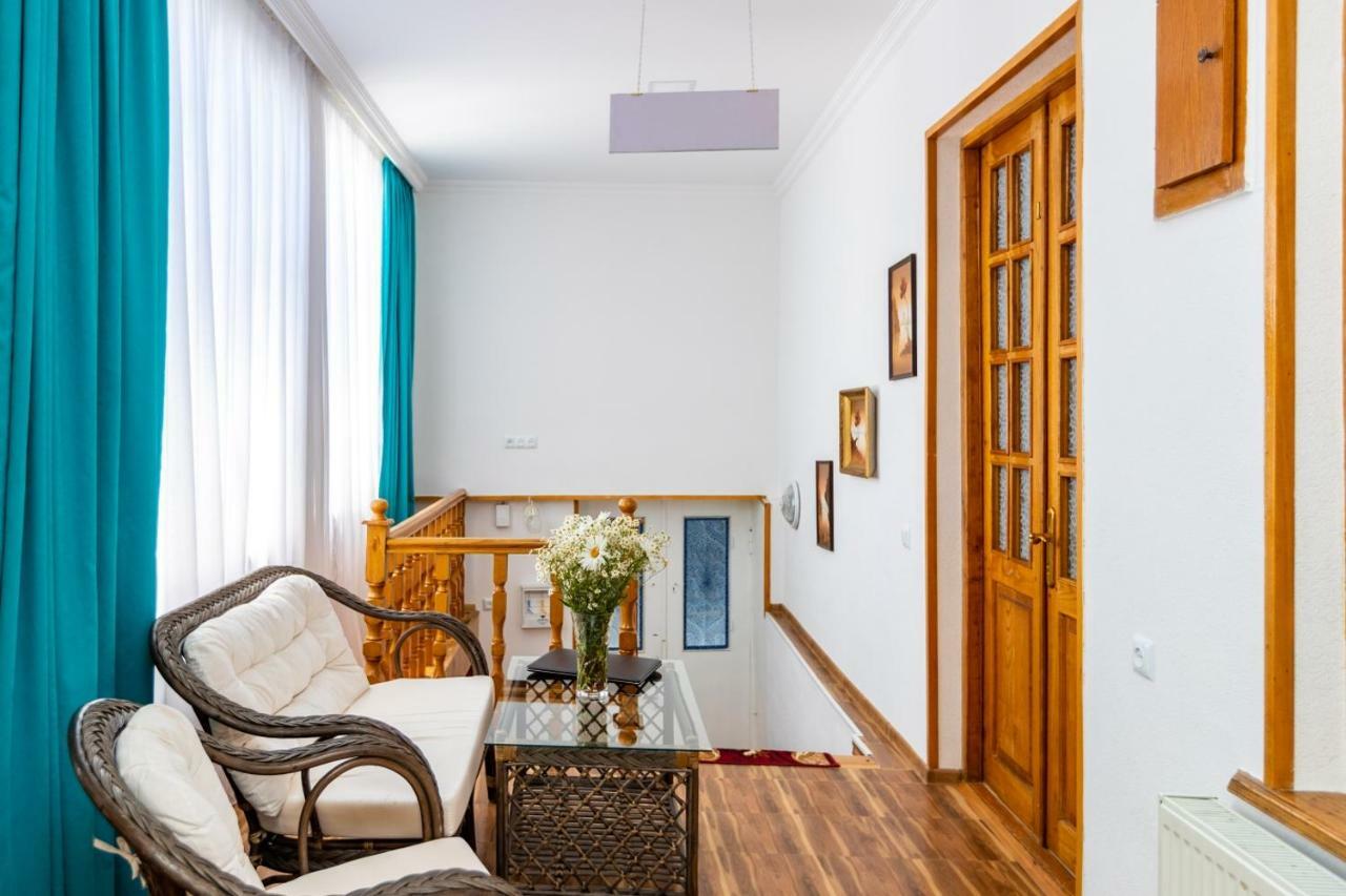 טביליסי Guest House Nana מראה חיצוני תמונה