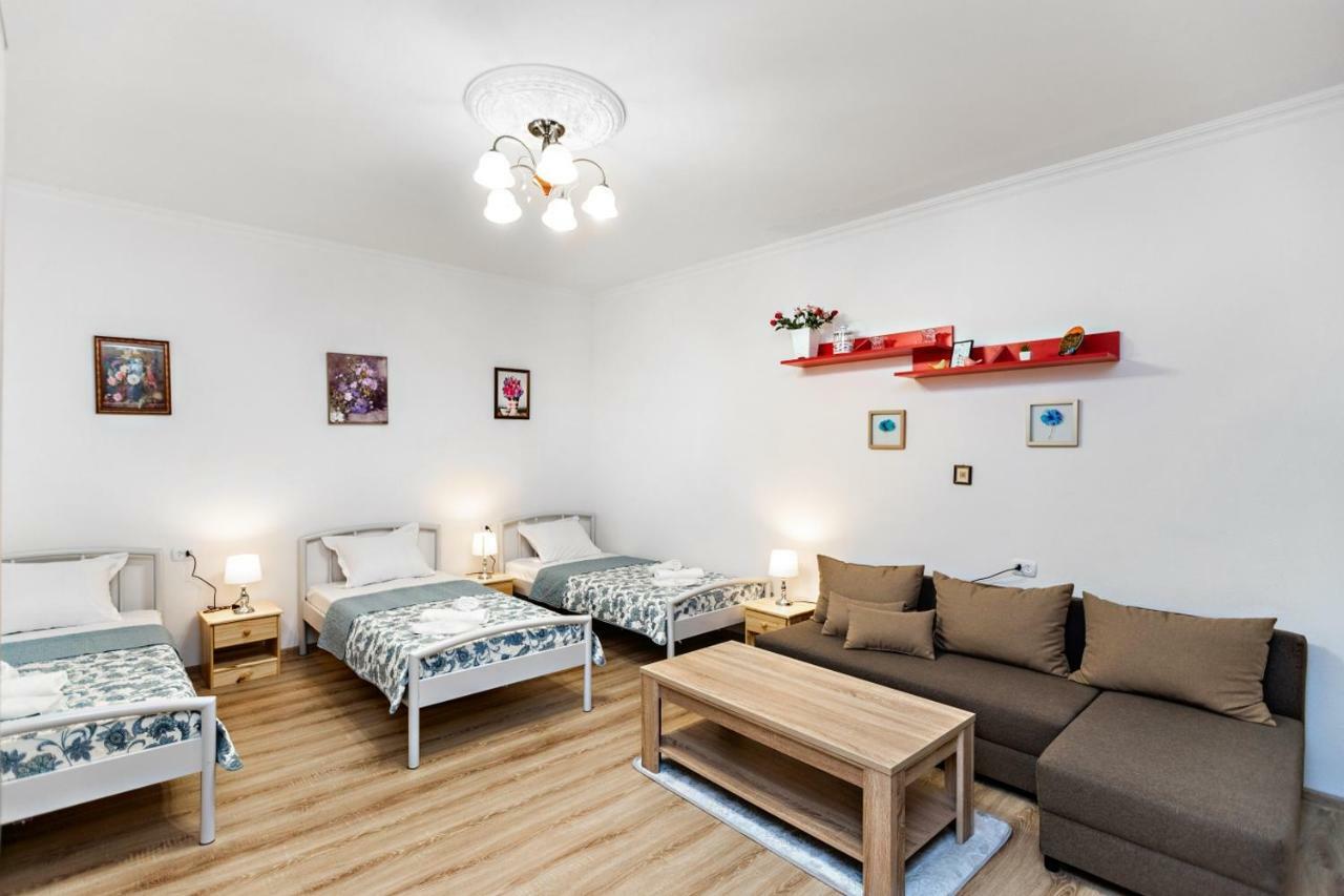 טביליסי Guest House Nana מראה חיצוני תמונה